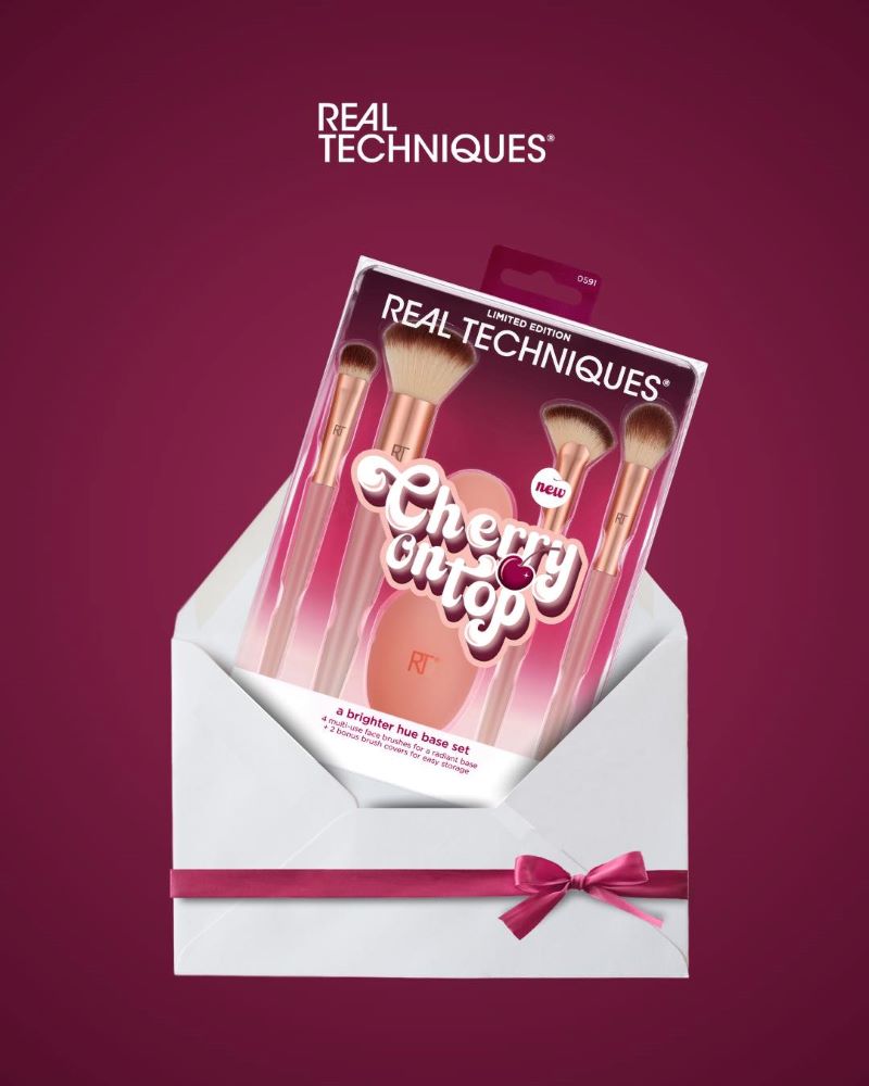 Real Techniques Cherry On Top A Brighter Hue Base Set 6pcs , Limited Edition Cherry On Top A Brighter Hue Base Set, Real Techniques Cherry On Top A Brighter Hue Base Kit ,Real Techniques ราคา ,Real Techniques รีวิว , Real Techniques แปรง 